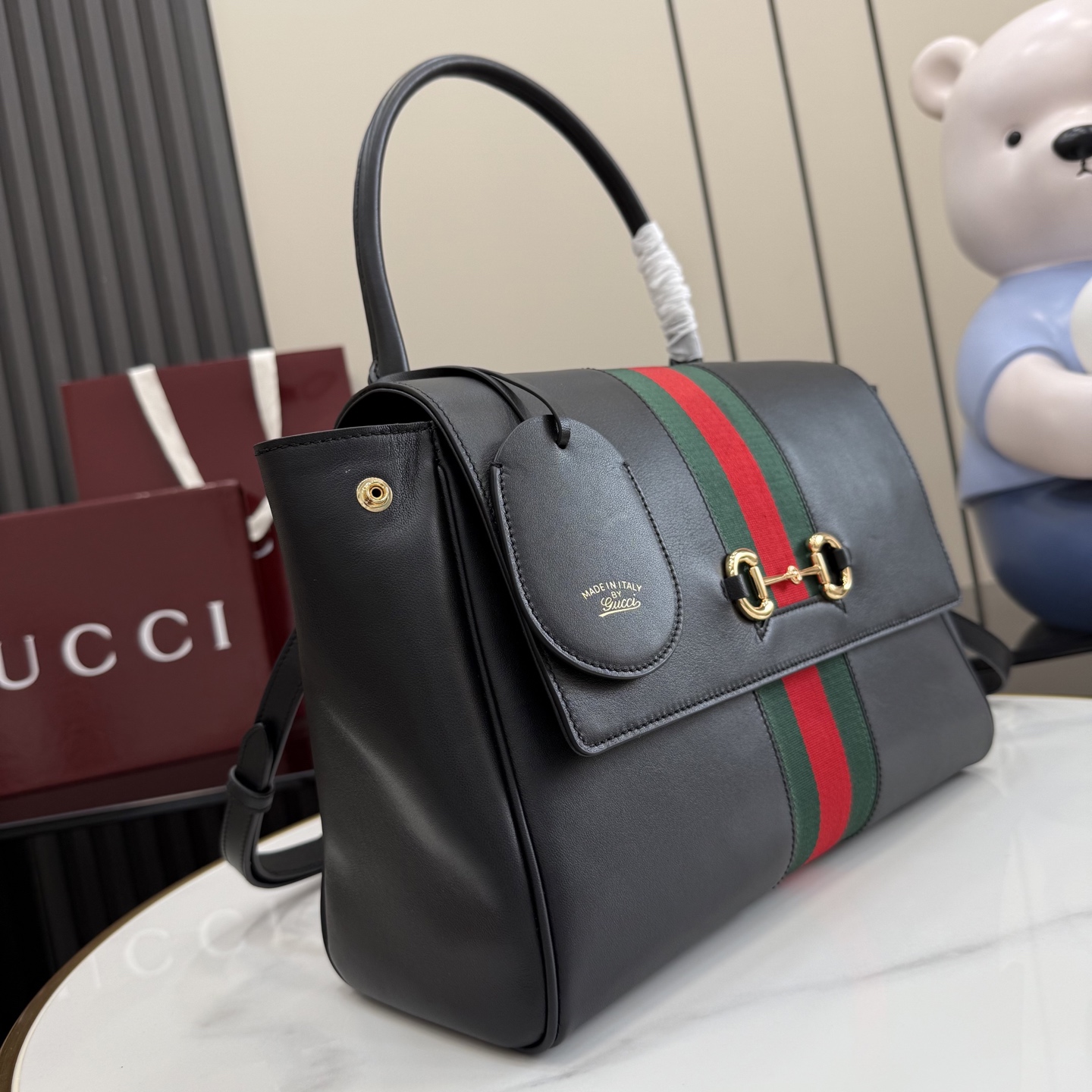 [GUCCI] 구찌 제너레이션 구찌(Generation Gucci) 핸드백 (올 가죽 버전, 875018 - 블랙) 가방