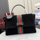 [GUCCI] 구찌 제너레이션 구찌(Generation Gucci) 핸드백 (스웨이드 버전, 875019 - 블랙) 가방