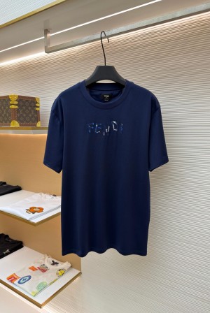 펜디(FENDI) 멀티얀 자수 반팔 티셔츠 의류