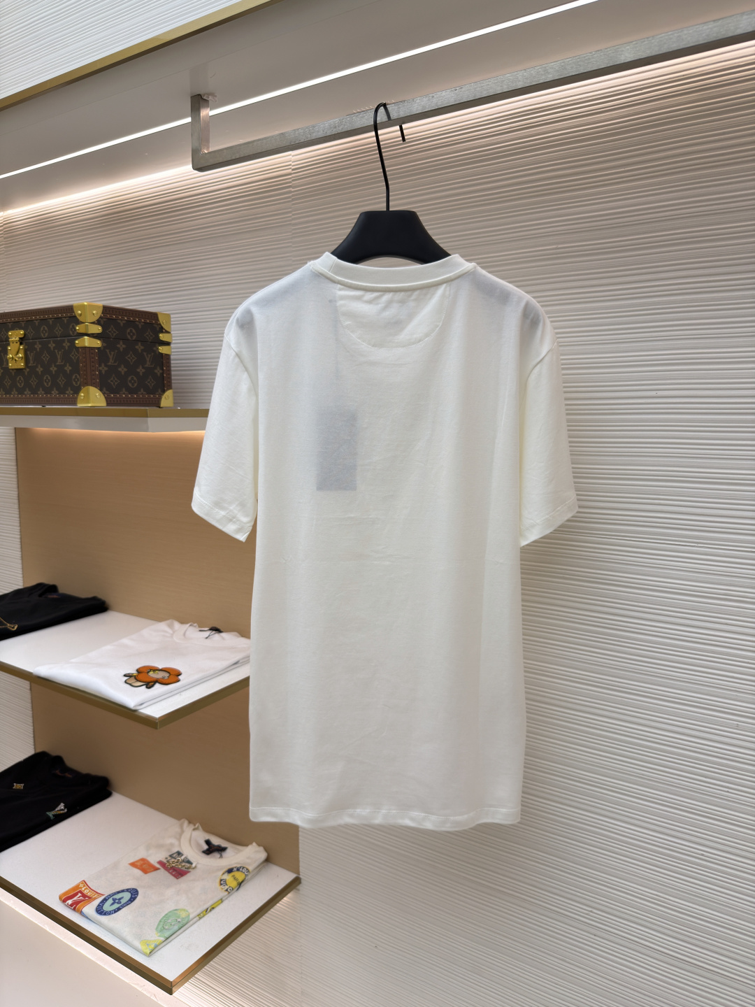 펜디(FENDI) 멀티얀 자수 반팔 티셔츠 의류