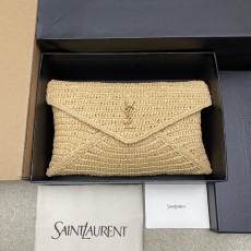 YSL 생로랑 카산드라(Cassandre) 라피아 엔벨로프 클러치 백