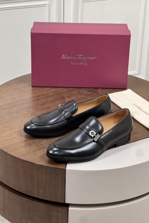 Ferragamo 페라가모 남성 클래식 비즈니스 로퍼 구두 신발