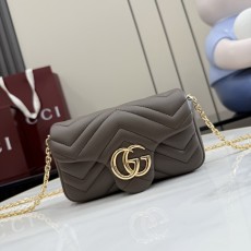 GUCCI 구찌 GG 마몽(GG Marmont) 마틀라세 미니 백 - 다크 그레이시 브라운 가방