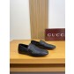 GUCCI 구찌 나파 소가죽 엠보 로퍼 구두 신발