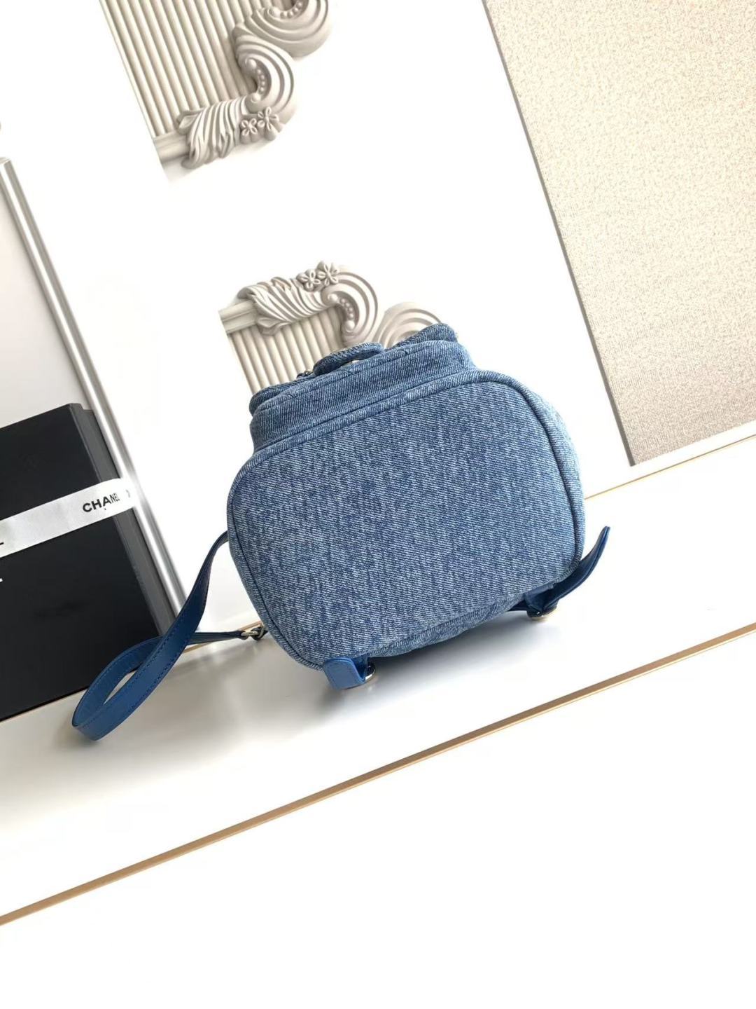Chanel 샤넬 26SS 두마(Duma) 데님 스몰 백팩 (AS2908) 가방