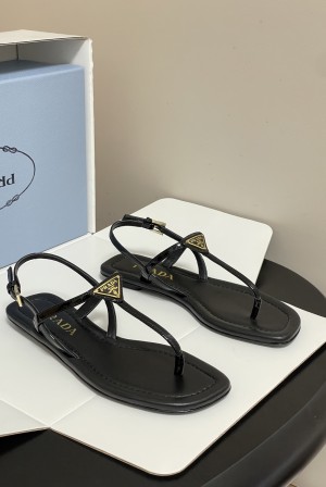 프라다(PRADA) 삼각 로고 쪼리 신발