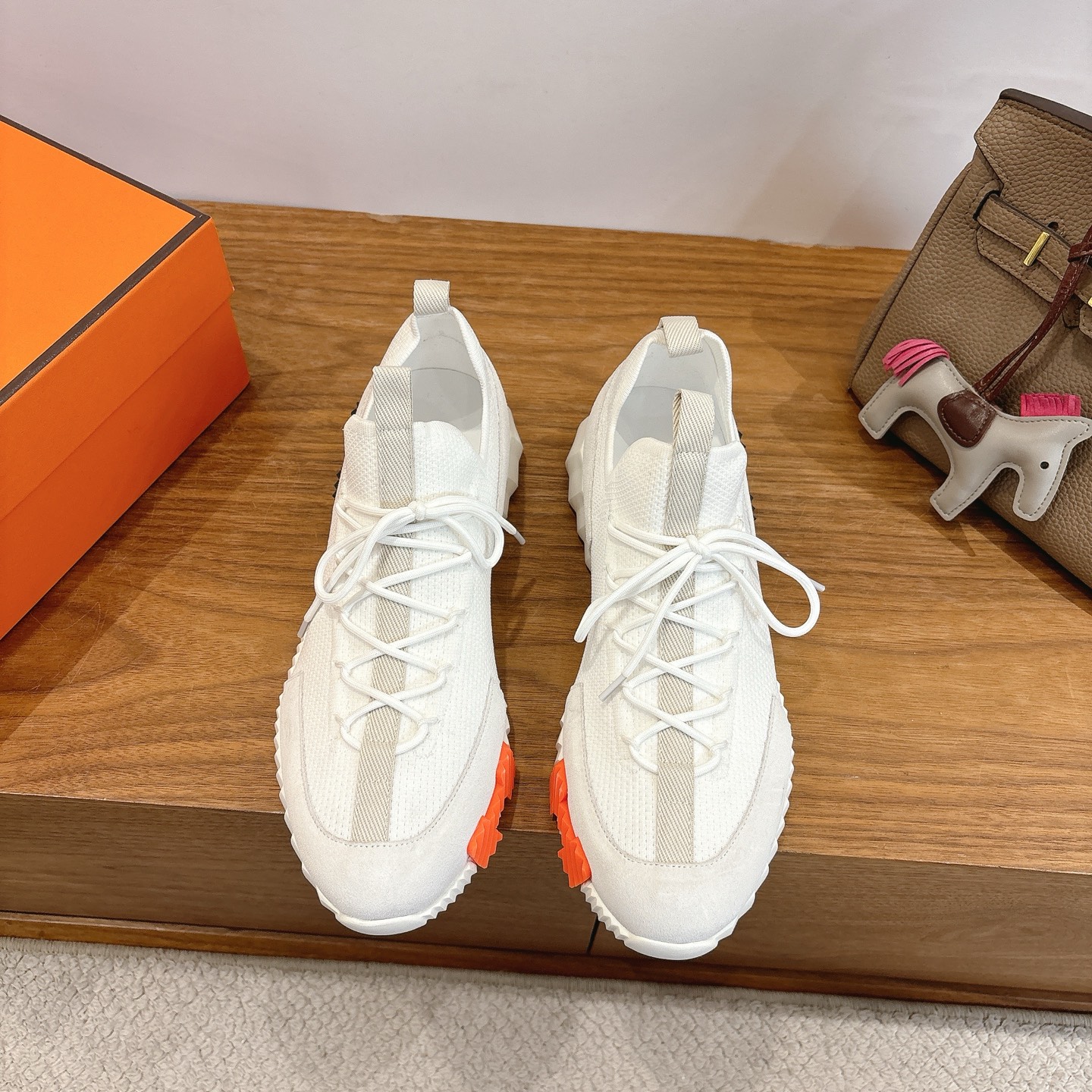 에르메스(HERMES) 잉글리시 레트로 스니커즈 신발