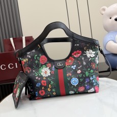 GUCCI 구찌 Generation Gucci 지글리오(Giglio) 토트백 가방