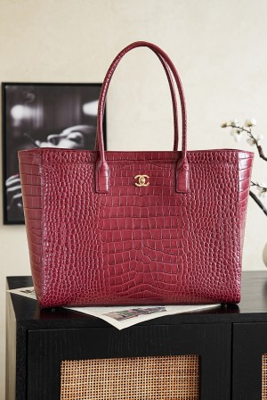 Chanel 샤넬 26SS 서프 토트(Cerf Tote) - 레드/악어 패턴 가방