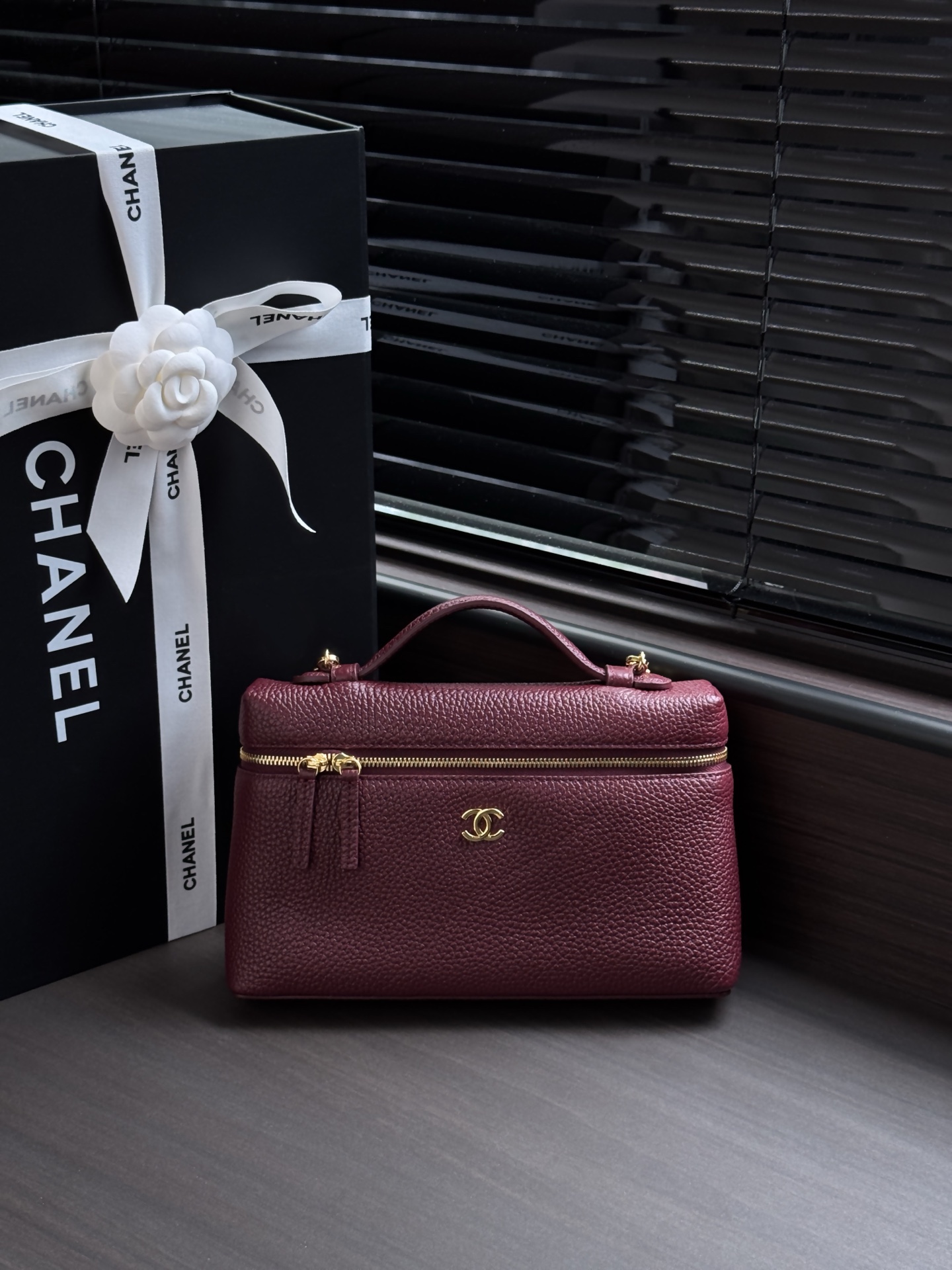 Chanel 샤넬 AP5346 26A 그레인드 카프스킨 LP 베니티 백 가방