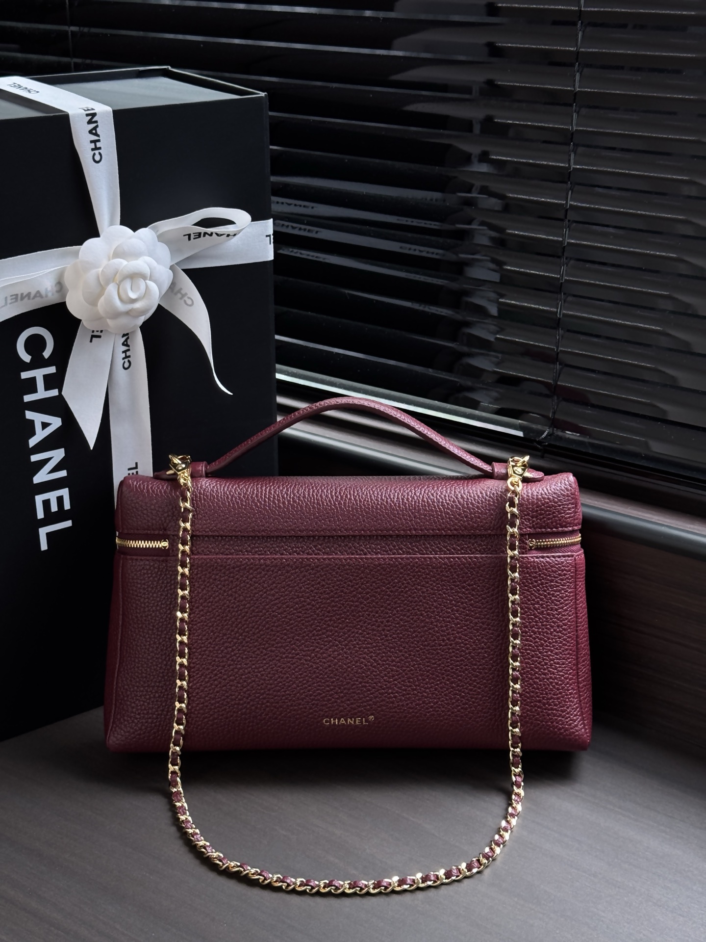 Chanel 샤넬 AS6473 26A 그레인드 카프스킨 LP 베니티 백 가방