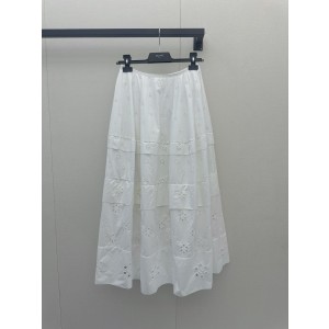 셀린느(CELINE) 펀칭 자수 티어드 롱스커트 하의 의류