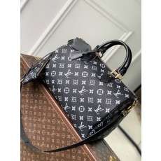 LOUIS VUITTON LV M24417 루이비통 스피디 P9 반둘리에 40 모노그램 레더 핸드백 가방