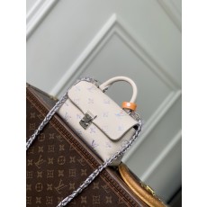 LOUIS VUITTON LV M2A374 루이비통 나노 마들렌 핸드백 (쿼츠 핑크 파스텔) 가방