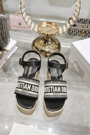 디올(DIOR) Dway 로고 밴드 앵클 스트랩 웨지 샌들 신발