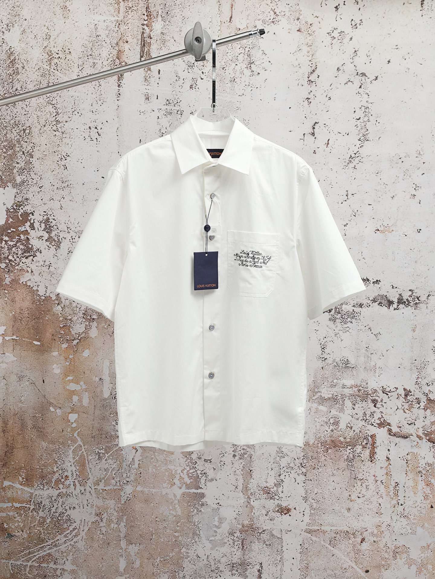 루이비통(LV) x 니고(NIGO) 후지산 벚꽃 자수 반팔 셔츠 상의 의류