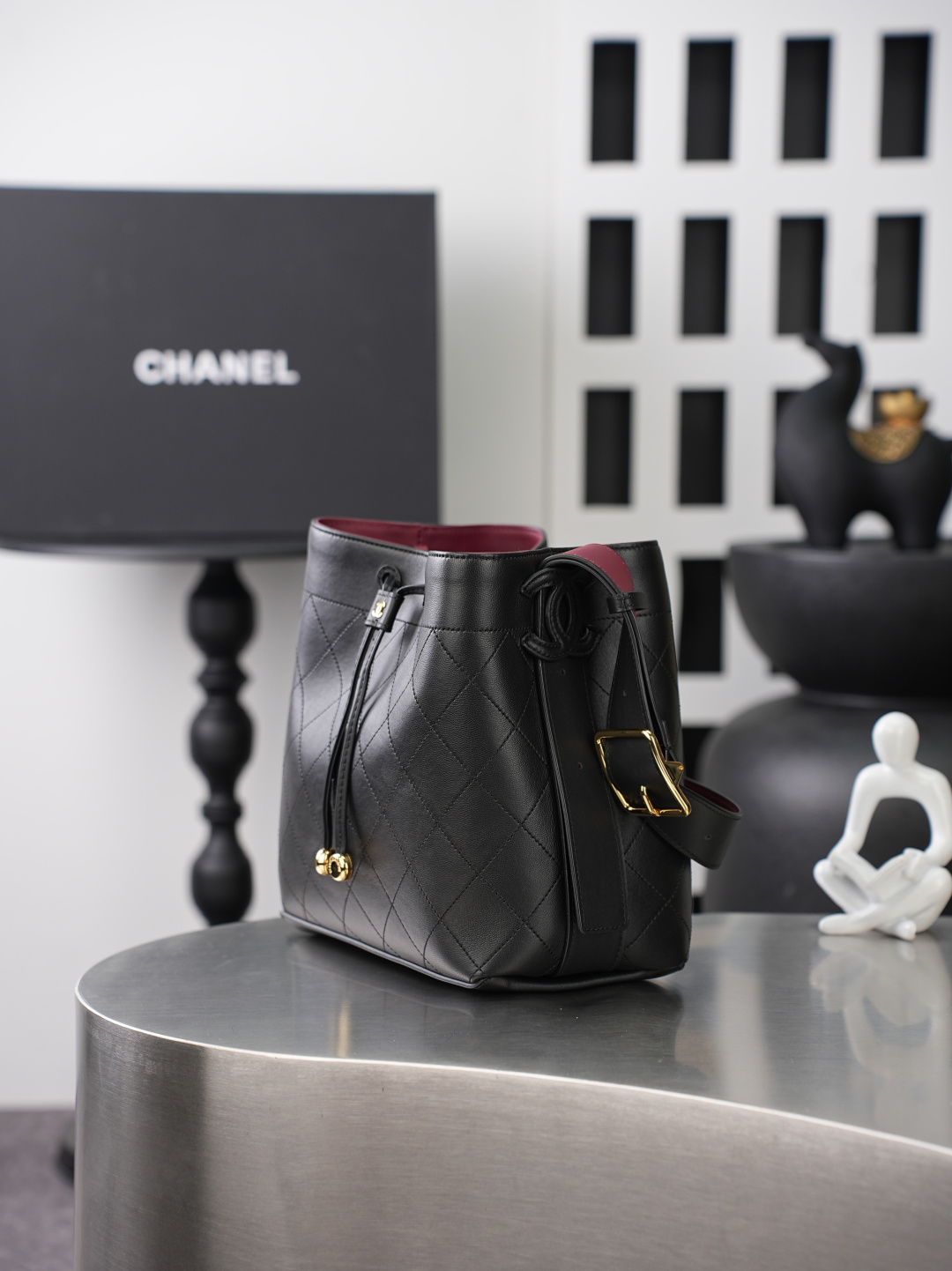 CHANEL 샤넬 26B 램스킨  버킷백 (라지) 가방 / 6584
