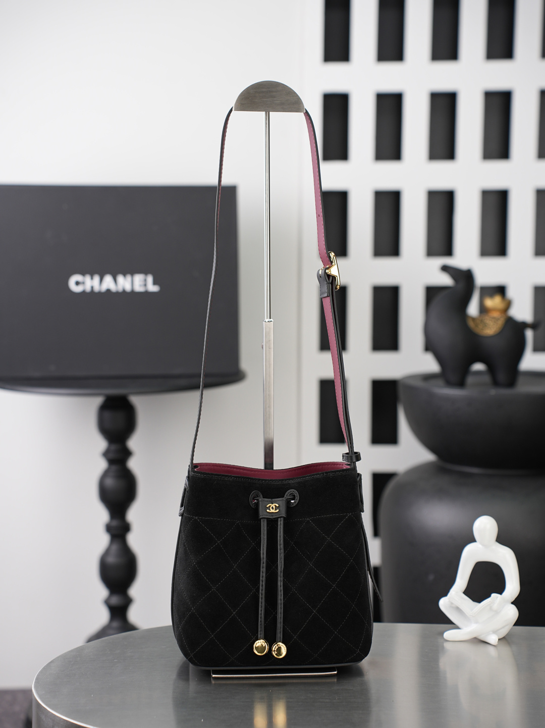 CHANEL 샤넬 26B스웨이드 버킷백 (스몰) 가방 / 6537