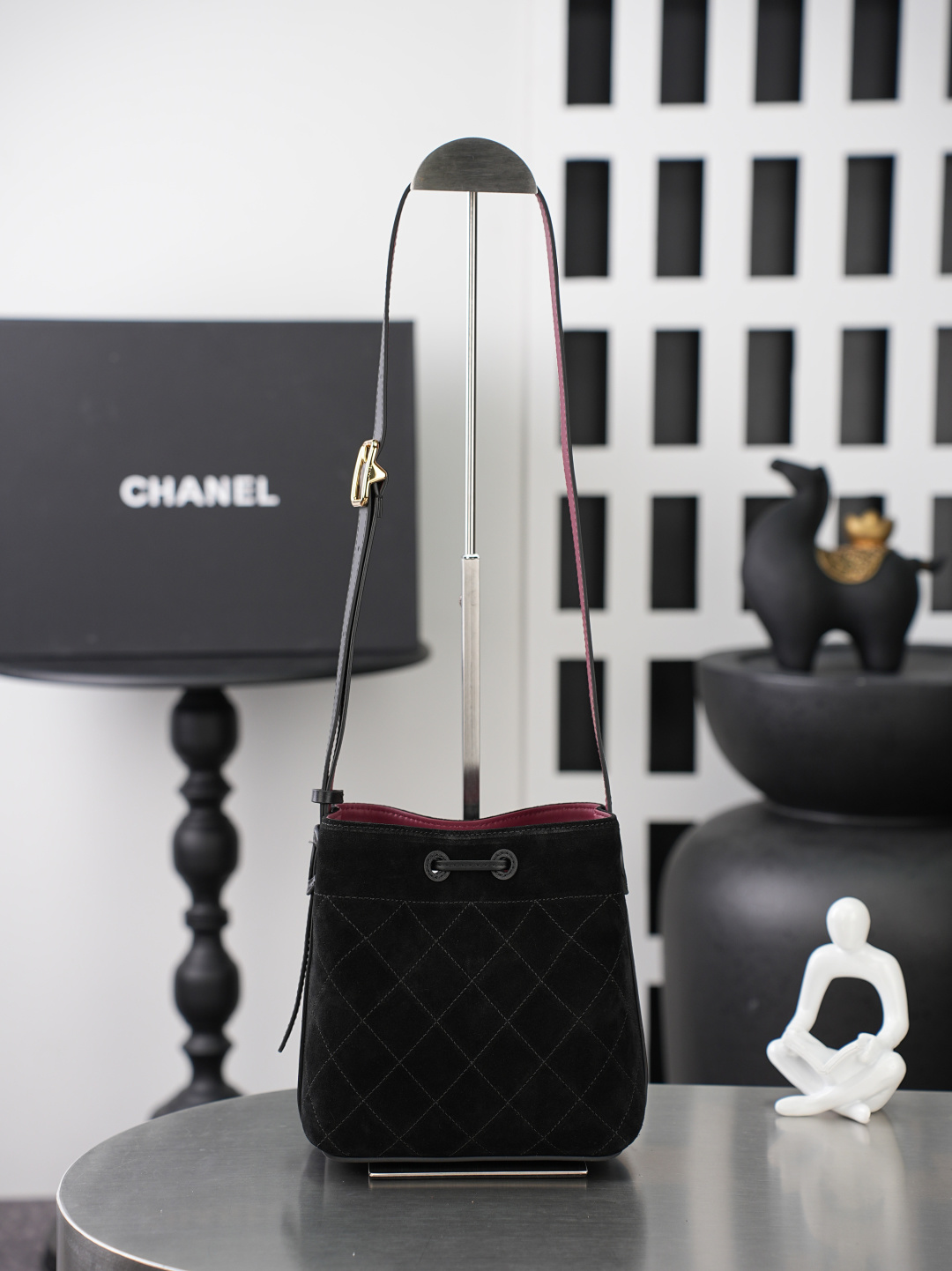 CHANEL 샤넬 26B스웨이드 버킷백 (스몰) 가방 / 6537