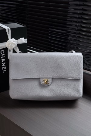 [CHANEL] 샤넬 26S 맥시 플랩 백 가방 AS6233