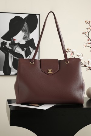 [CHANEL] 샤넬 Supermodel Tote 슈퍼모델 빈티지 락 플랩 토트백 가방 / AS6245