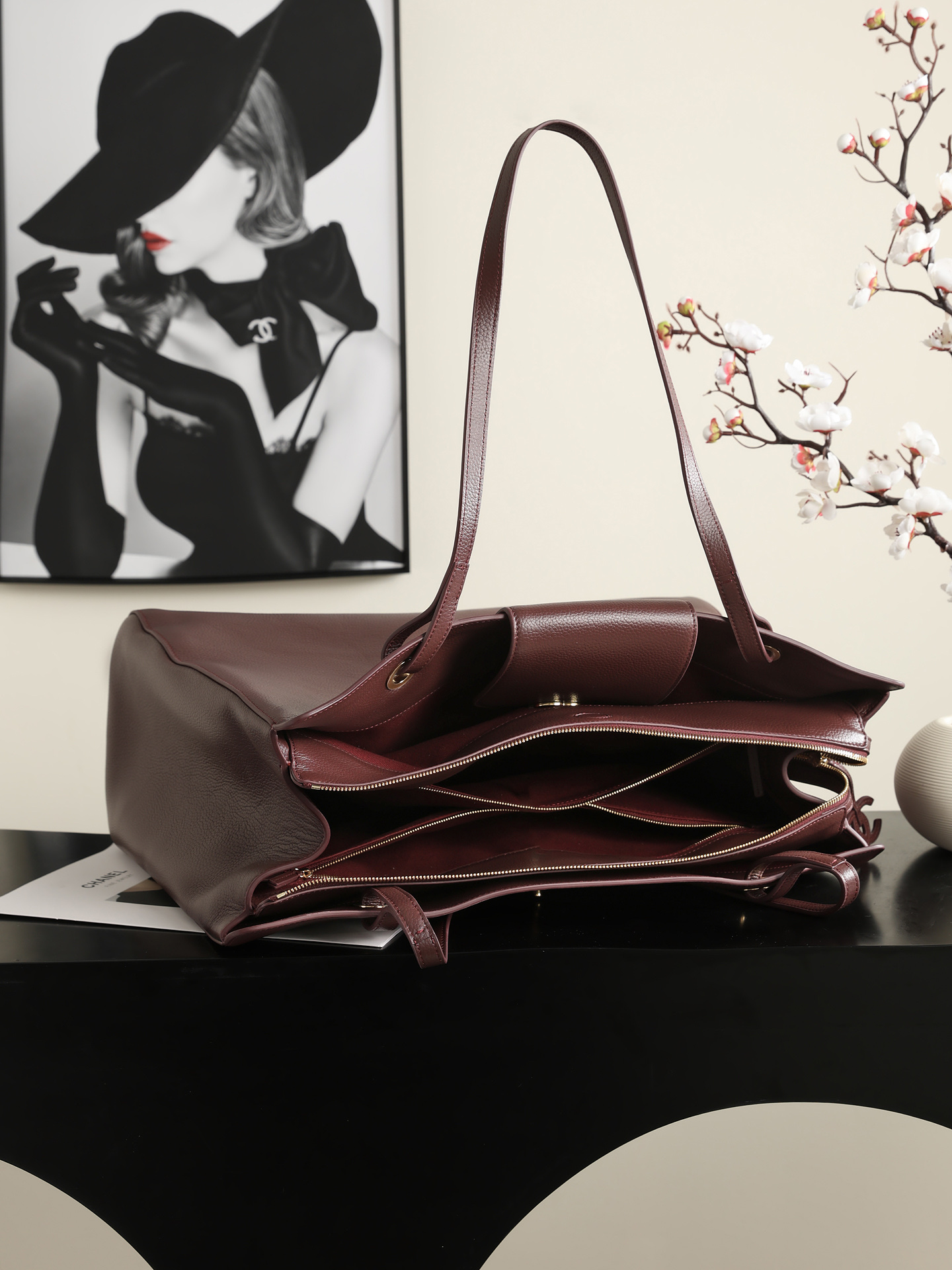 [CHANEL] 샤넬 Supermodel Tote 슈퍼모델 빈티지 락 플랩 토트백 가방 / AS6245