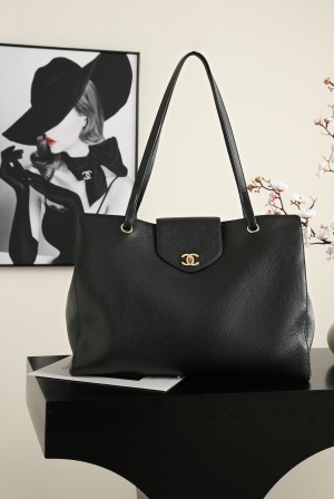[CHANEL] 샤넬 Supermodel Tote 슈퍼모델 빈티지 락 플랩 토트백 가방 / AS6245
