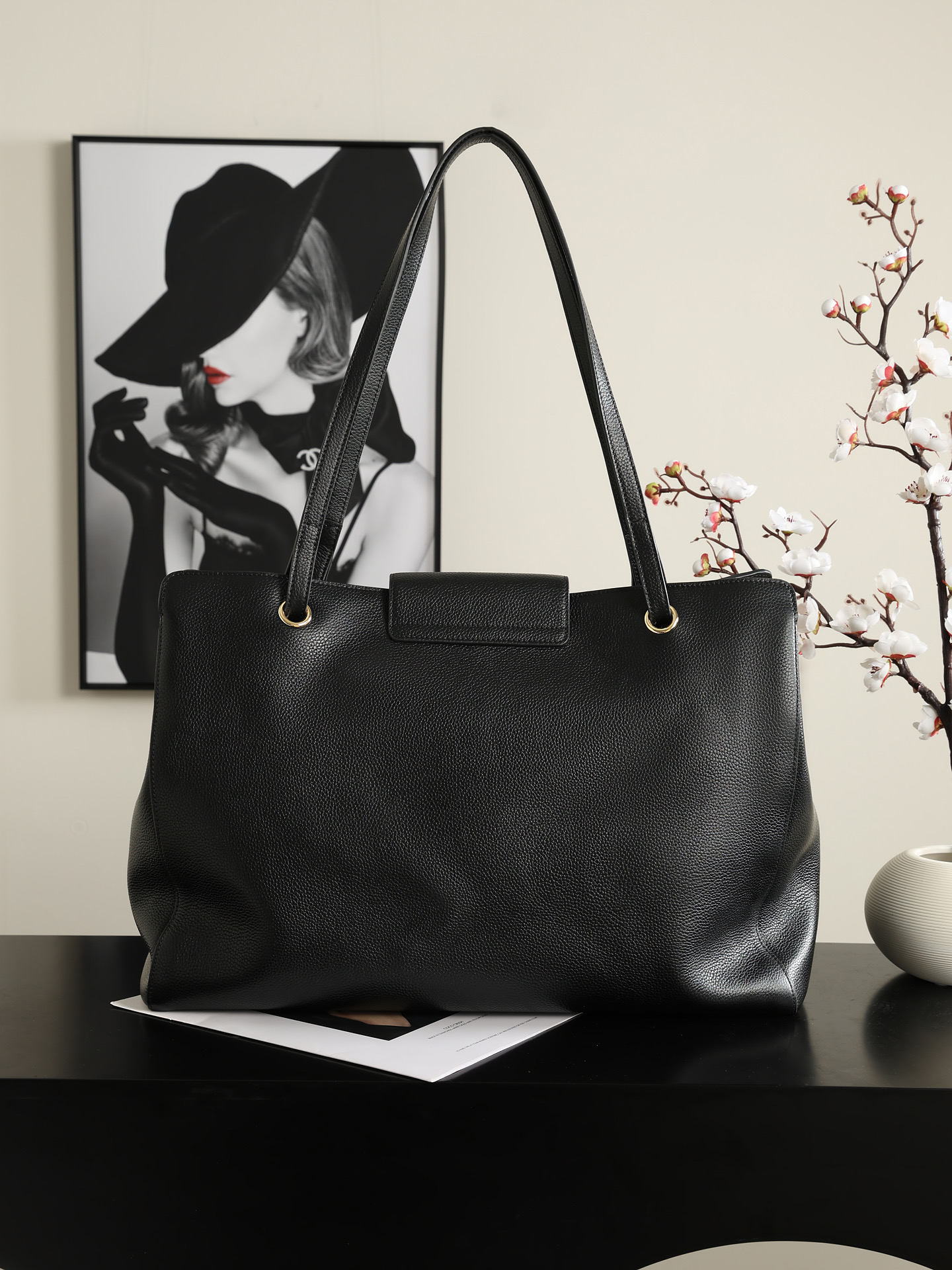 [CHANEL] 샤넬 Supermodel Tote 슈퍼모델 빈티지 락 플랩 토트백 가방 / AS6245
