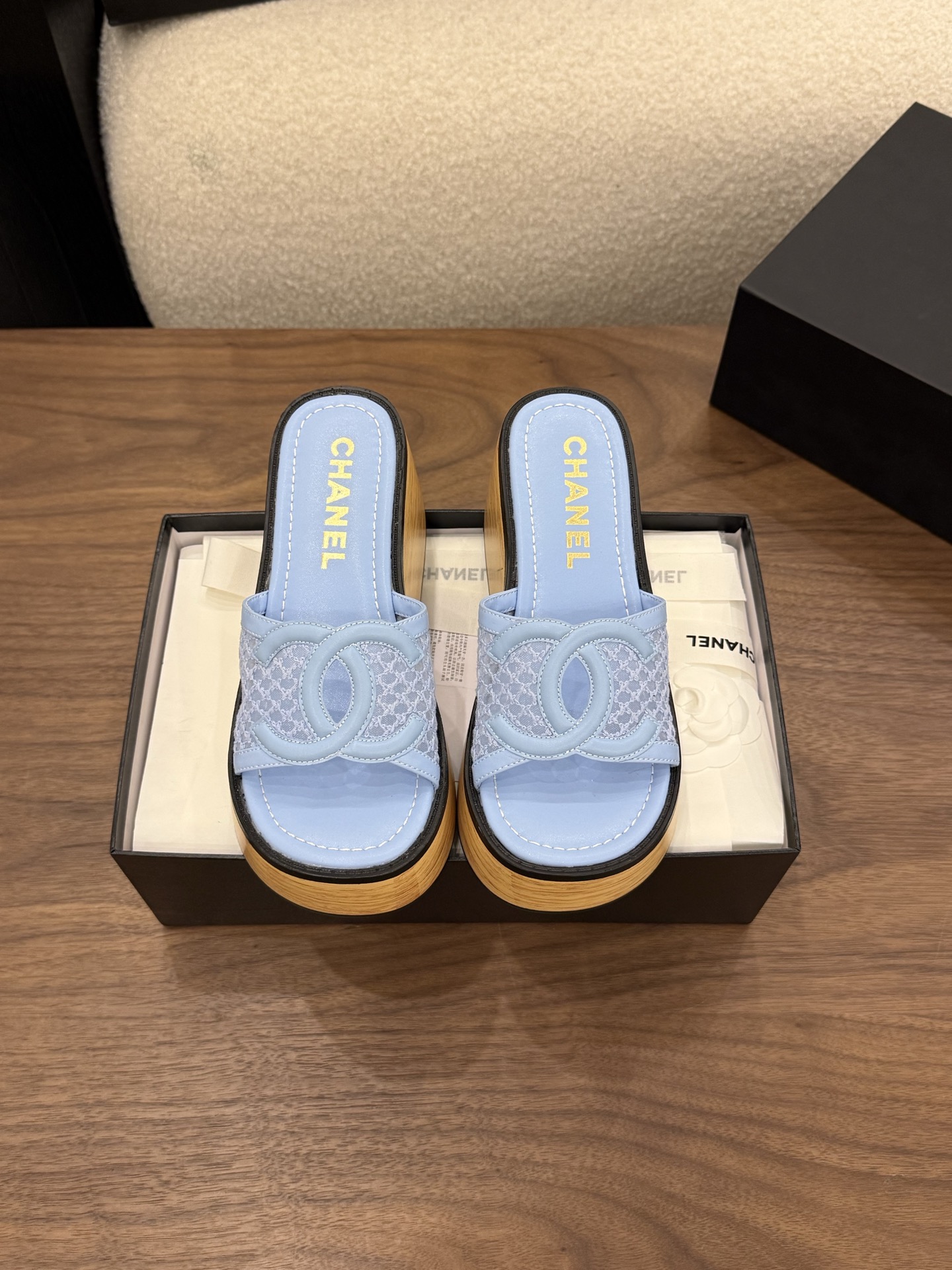 샤넬(CHANEL) 짜임 웨지 슬리퍼 신발