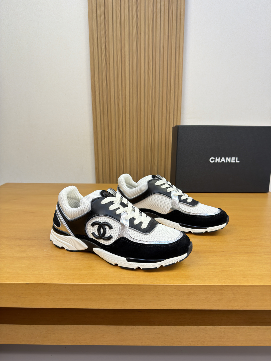 [CHANEL] 샤넬 커플 클래식 캐주얼 스니커즈 신발