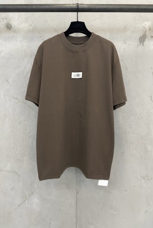 메종 마르지엘라(Maison Margiela) 아웃 라벨 반팔 티셔츠 상의 의류