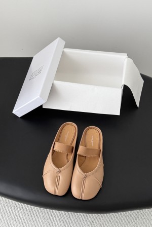 메종 마르지엘라(Maison Margiela) 스트랩 타비 발레리나 플랫 신발