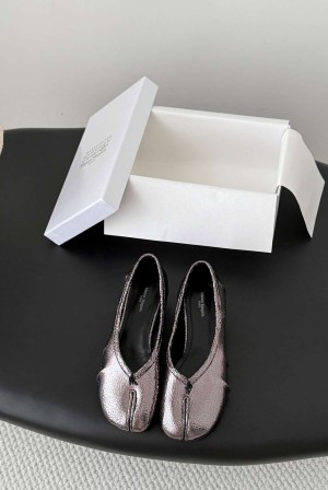 메종 마르지엘라(Maison Margiela) 플리츠 타비 블록힐 펌프스 신발