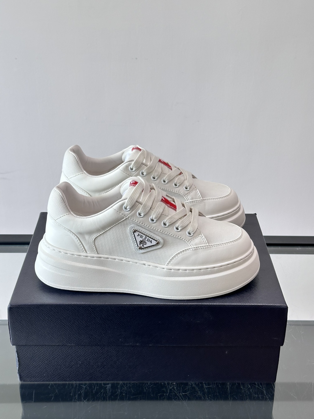 [Prada] 프라다 투톤 믹스 레더 & 메쉬 스니커즈 신발