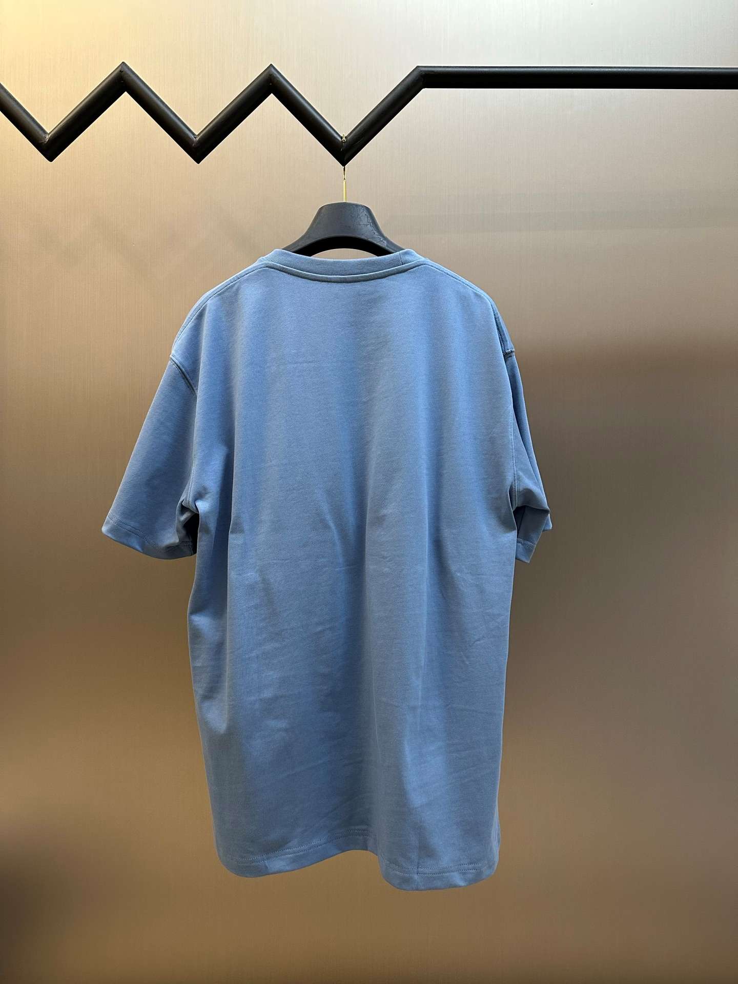 디올(DIOR) 톤온톤 자수 반팔 티셔츠 상의 의류