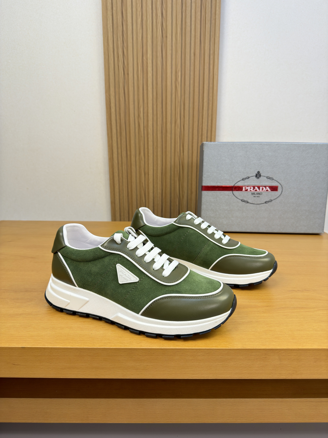 [Prada] 프라다 나파 & 스웨이드 콤비 스니커즈 신발