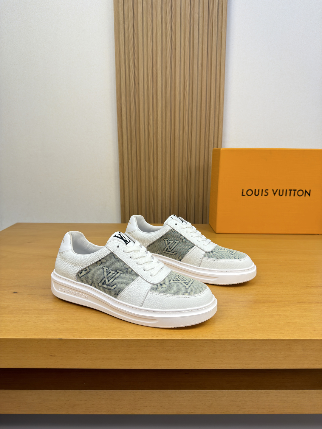 [Louis Vuitton] LV 루이비통 슈링크 & 워시드 데님 콤비 스니커즈 신발