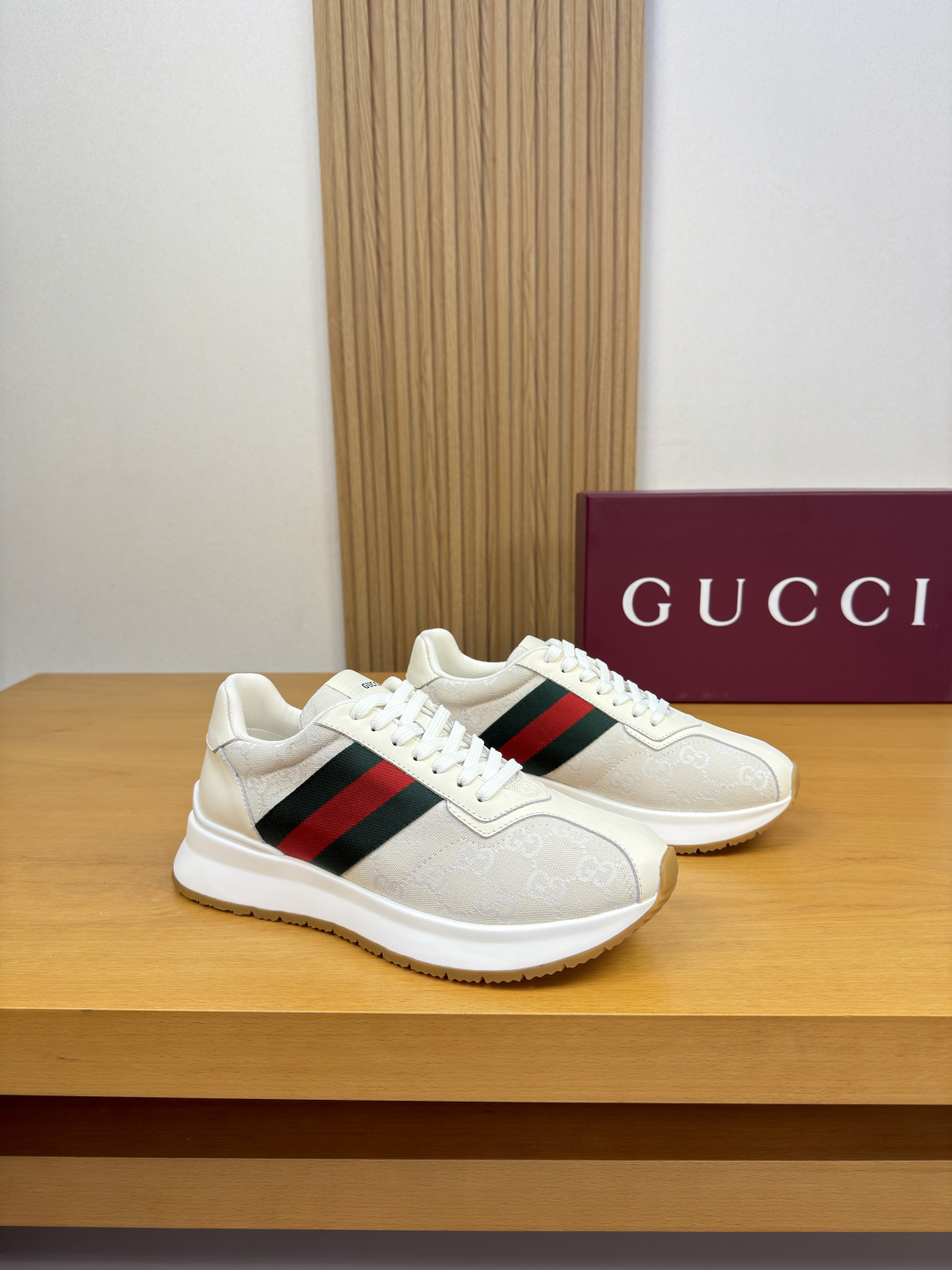 [Gucci] 구찌 프리미엄 나파 & 웹 스트라이프 콤비 스니커즈 신발