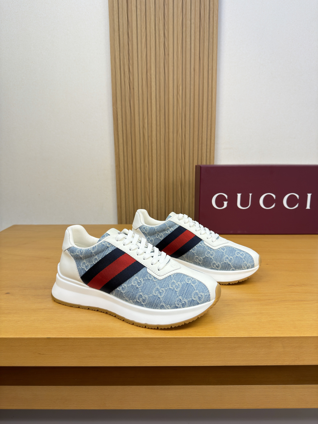 [Gucci] 구찌 프리미엄 나파 & 웹 스트라이프 콤비 스니커즈 신발