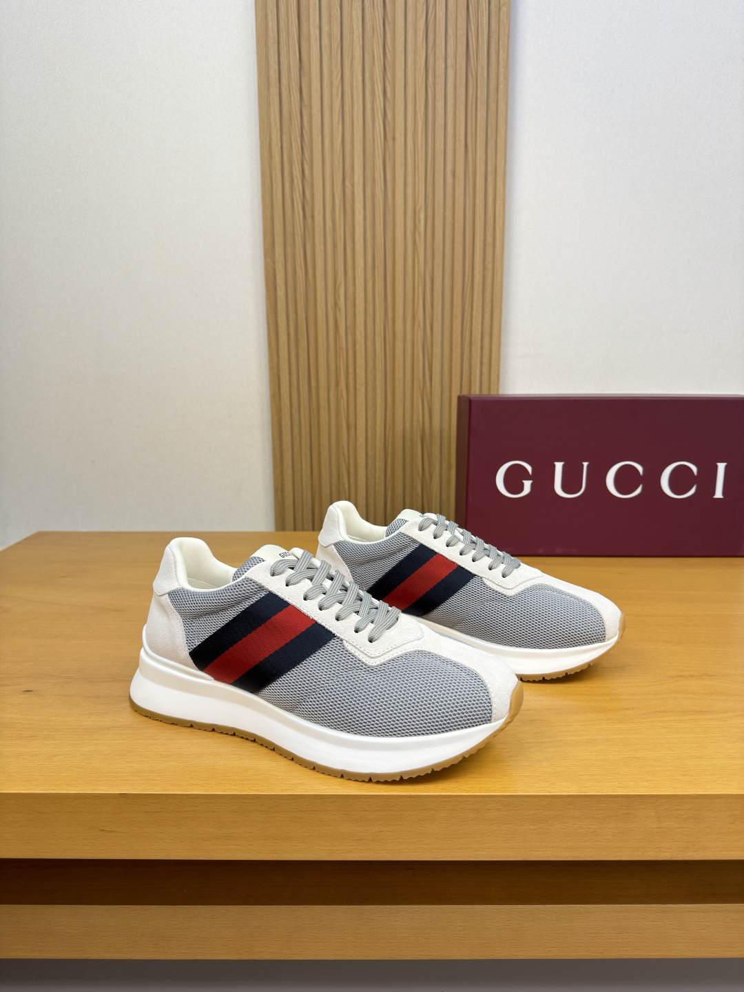 [Gucci] 구찌 프리미엄 스웨이드 & 메쉬 웹 스니커즈 신발