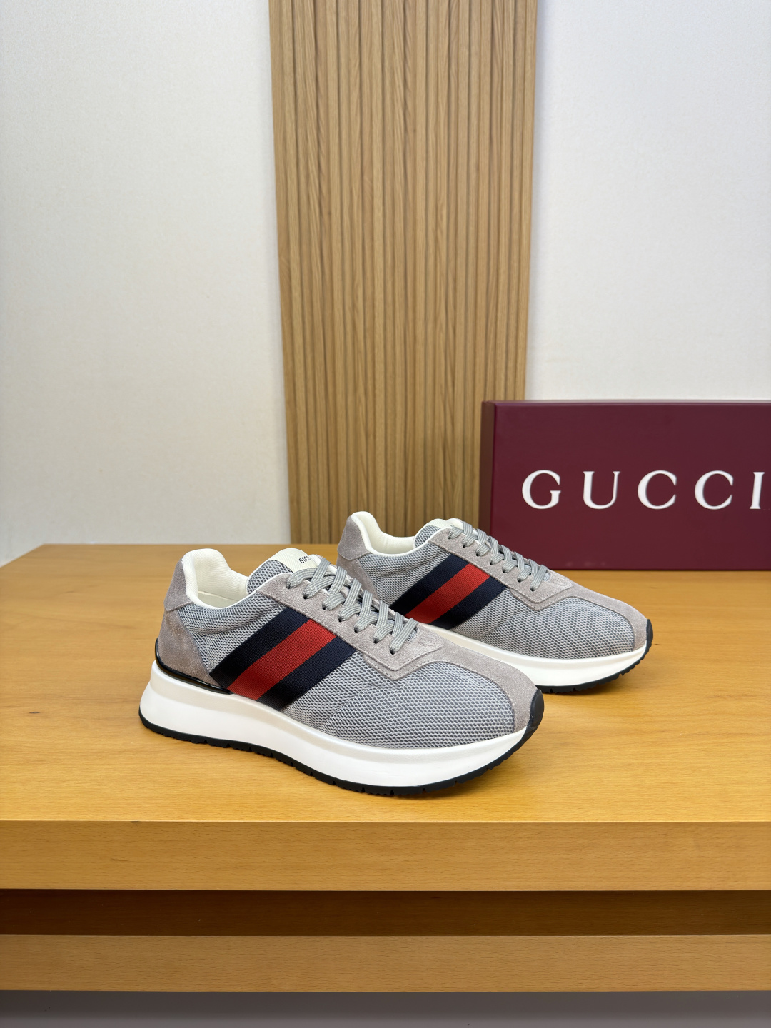 [Gucci] 구찌 프리미엄 스웨이드 & 메쉬 웹 스니커즈 신발