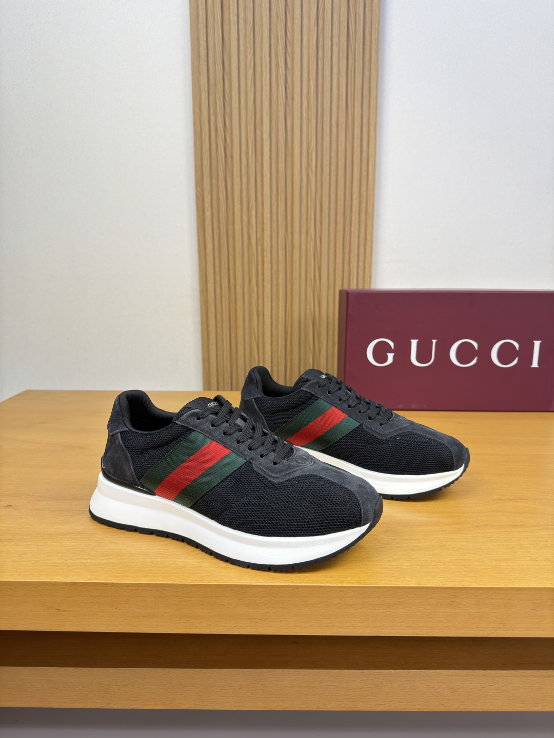 [Gucci] 구찌 프리미엄 스웨이드 & 메쉬 웹 스니커즈 신발