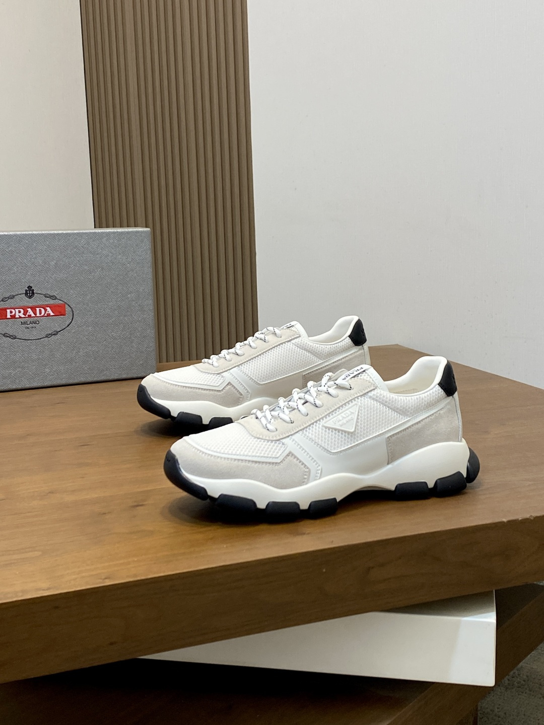 [Prada] 프라다 프리미엄 스웨이드 & 캔버스 콤비 스니커즈 신발