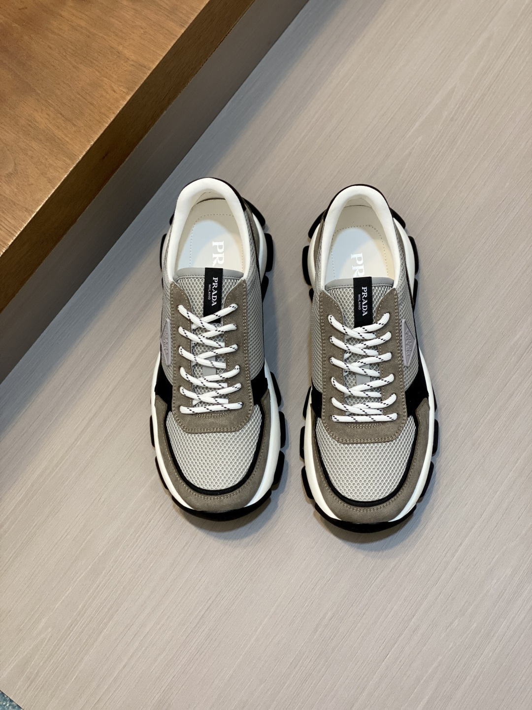 [Prada] 프라다 프리미엄 스웨이드 & 캔버스 콤비 스니커즈 신발