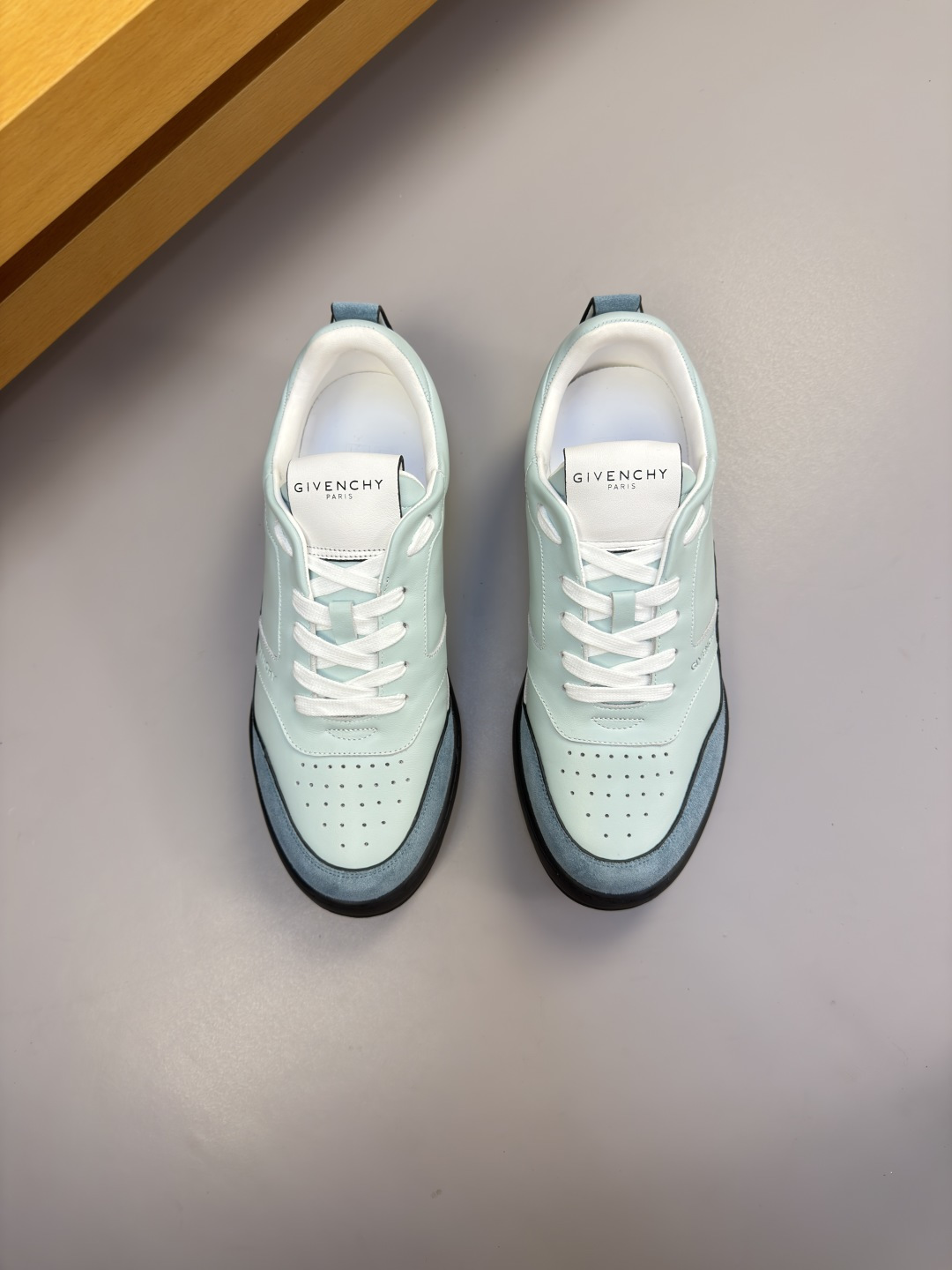 [Givenchy] 지방시 프리미엄 나파 & 스웨이드 콤비 스니커즈 신발