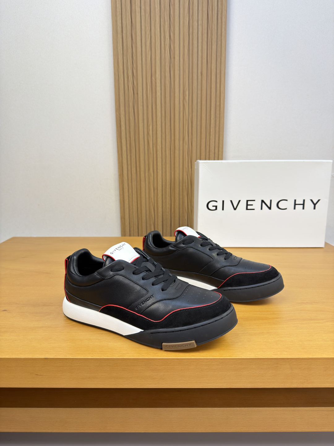 [Givenchy] 지방시 프리미엄 나파 & 스웨이드 콤비 스니커즈 신발