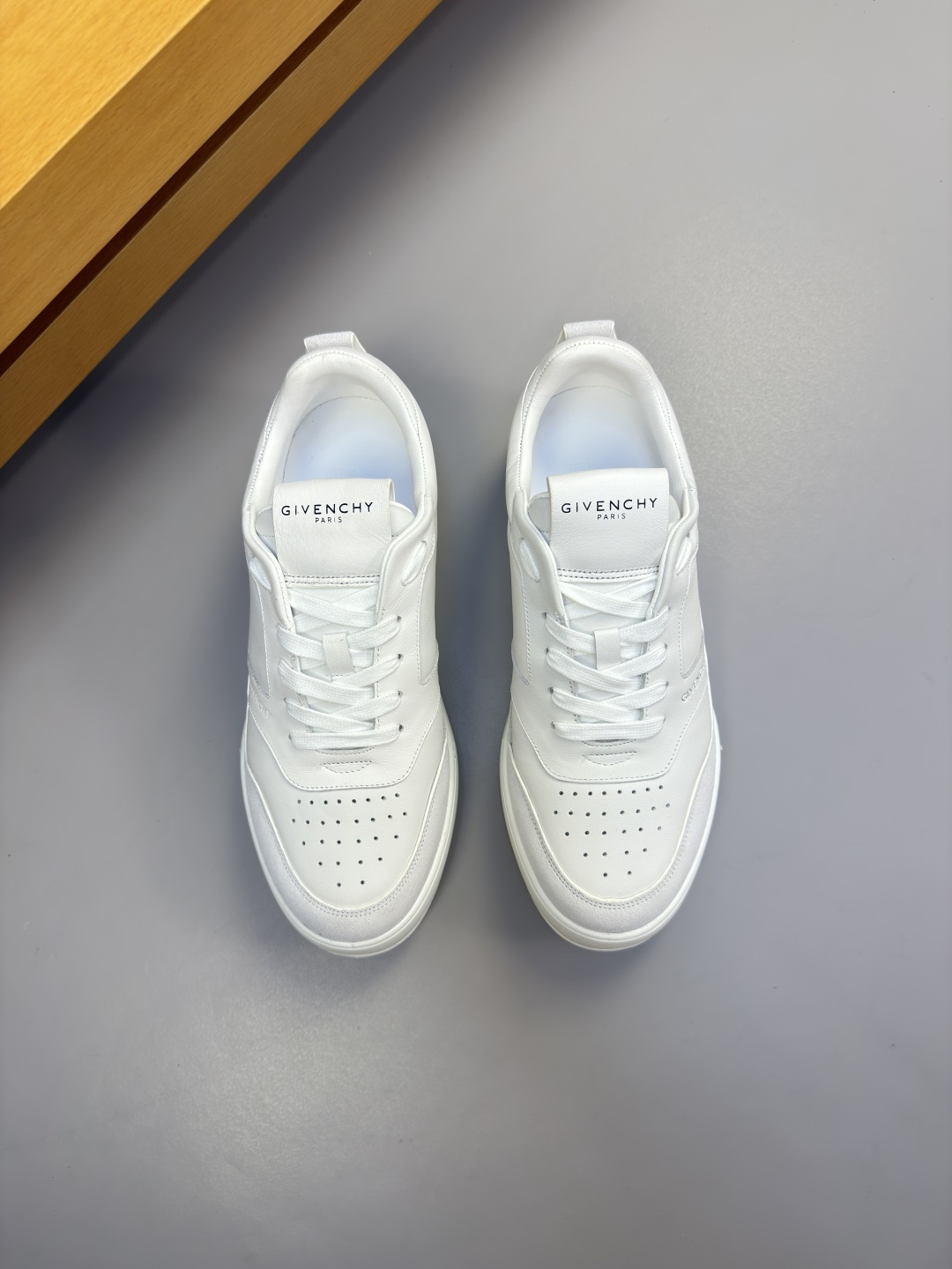 [Givenchy] 지방시 프리미엄 나파 & 스웨이드 콤비 스니커즈 신발