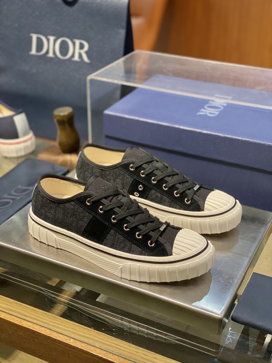 [Dior] 디올 후퍼(Hooper) 로우탑 캔버스 스니커즈 신발