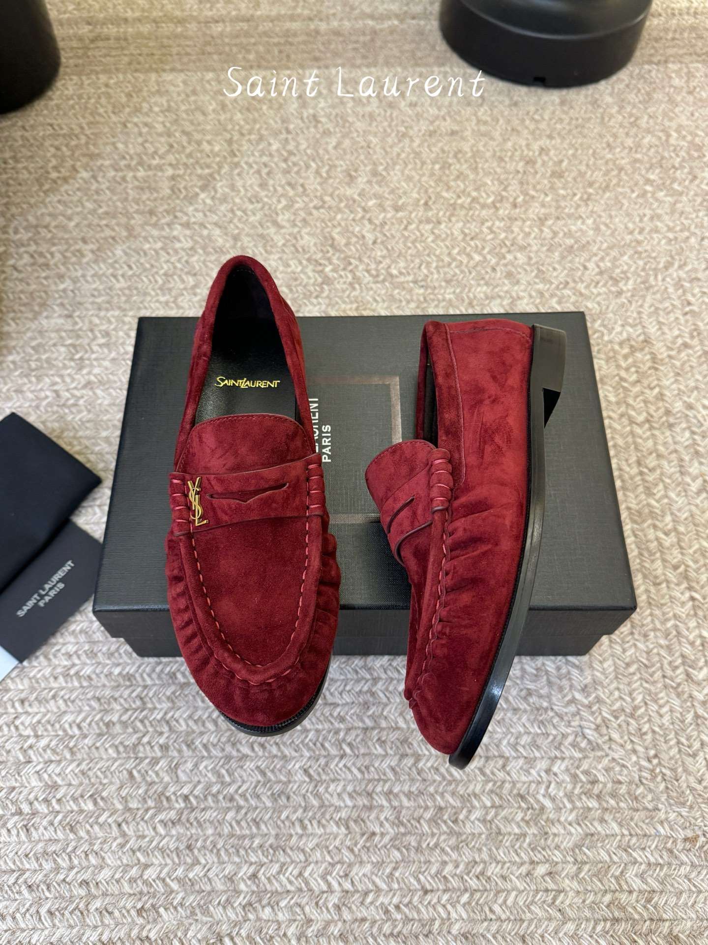 생로랑(SAINT LAURENT) 카프 레더 페니 로퍼 신발