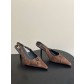 생로랑(SAINT LAURENT) YSL 메탈 로고 캡토 슬링백 펌프스 신발